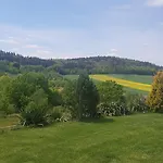 Villa W Sercu Kotliny - Luksusowe 8 Osobowe Z Balia Opalana Drewnem I Widokiem Na Gory Klodzko