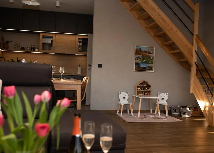 Villa W Sercu Kotliny - Luksusowe 8 Osobowe Z Balia Opalana Drewnem I Widokiem Na Gory Kłodzko